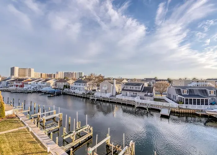 Harbour Club A-9